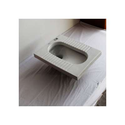 Ceramic Bathroom Sanitary Ware Wholesale Price Water Closet Toilet Squat Pan