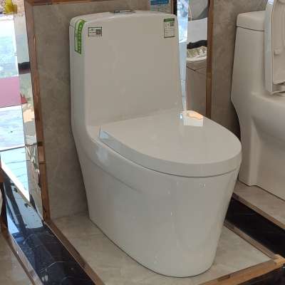 Cost-effective white smooth glaze sanitary wares WC toilet for holtel