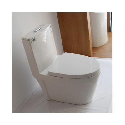 New Arrival Sanitary Ware Ceramic Toilets Tornado Flushing Toilet With Slow-close Toilet Seat